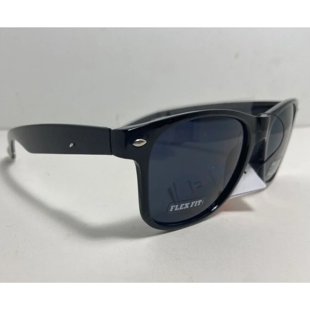 Retro Optix Classic Sunglases Plastic Shiny  Black Frames with Gray Lens NWT
